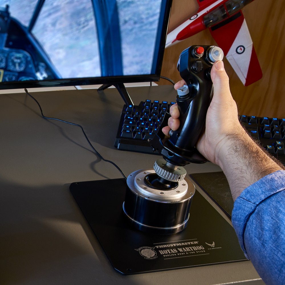 HOTAS Warthog™ Flight Stick | Thrustmaster U.S eShop