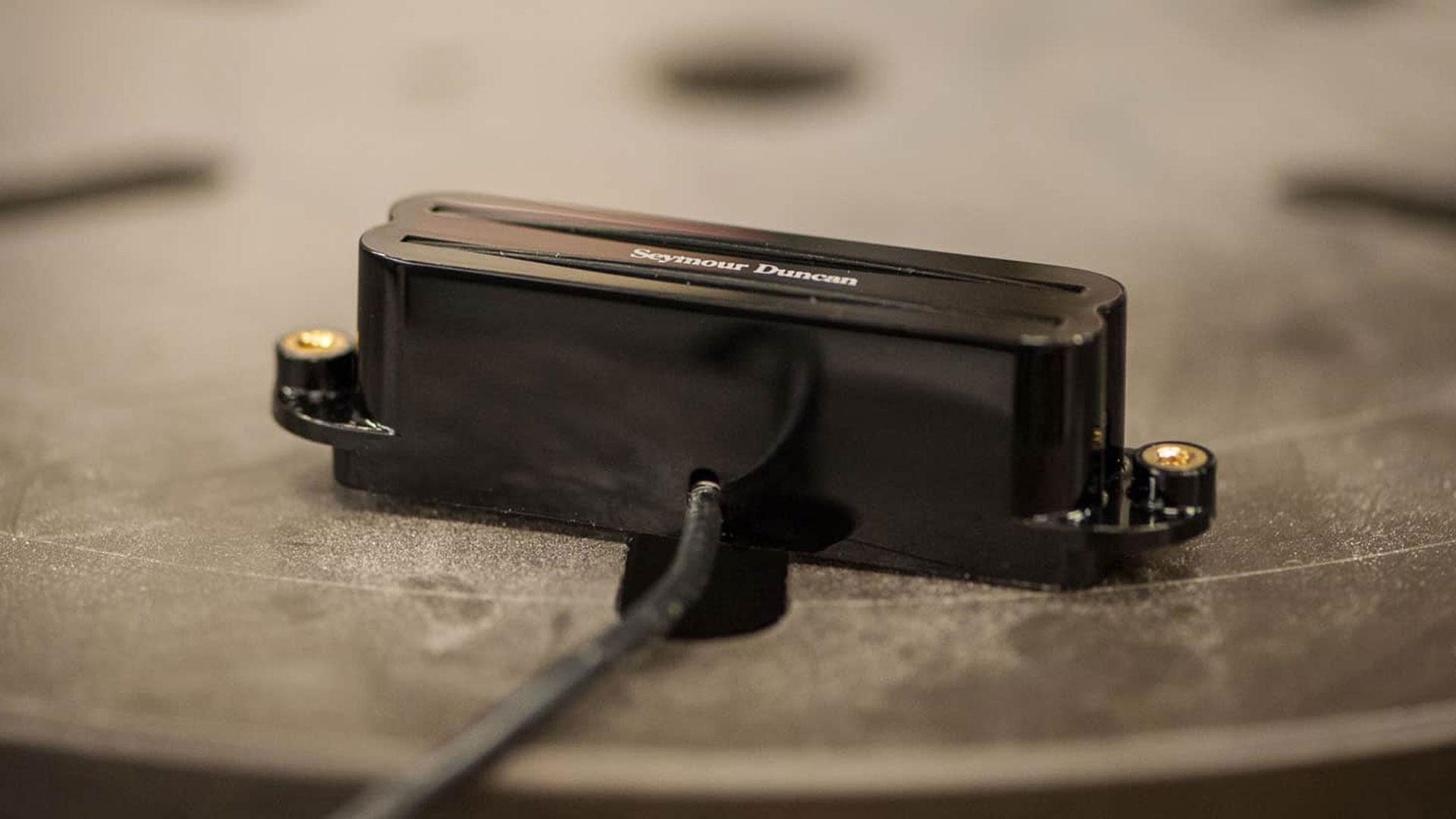 Hot Rails® Strat | SEYMOUR DUNCAN