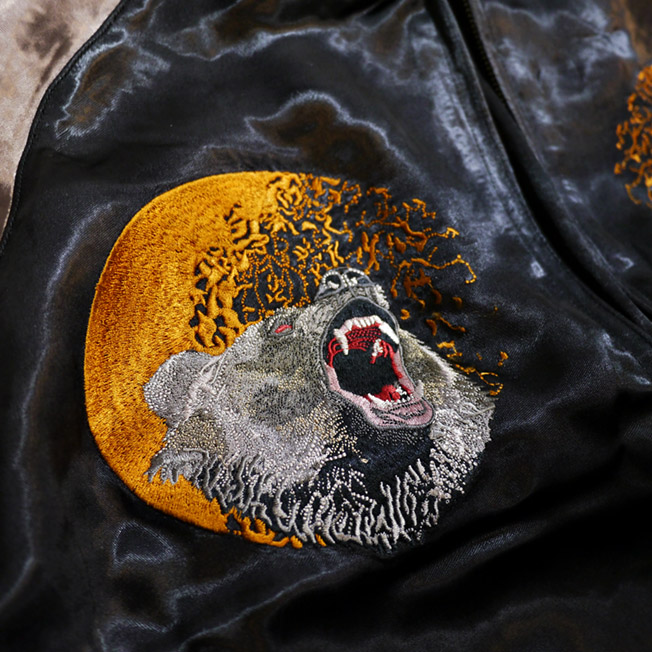 新色 さとり satori [ 月に熊 ] 刺繍 リバーシブルスカジャン ブラック