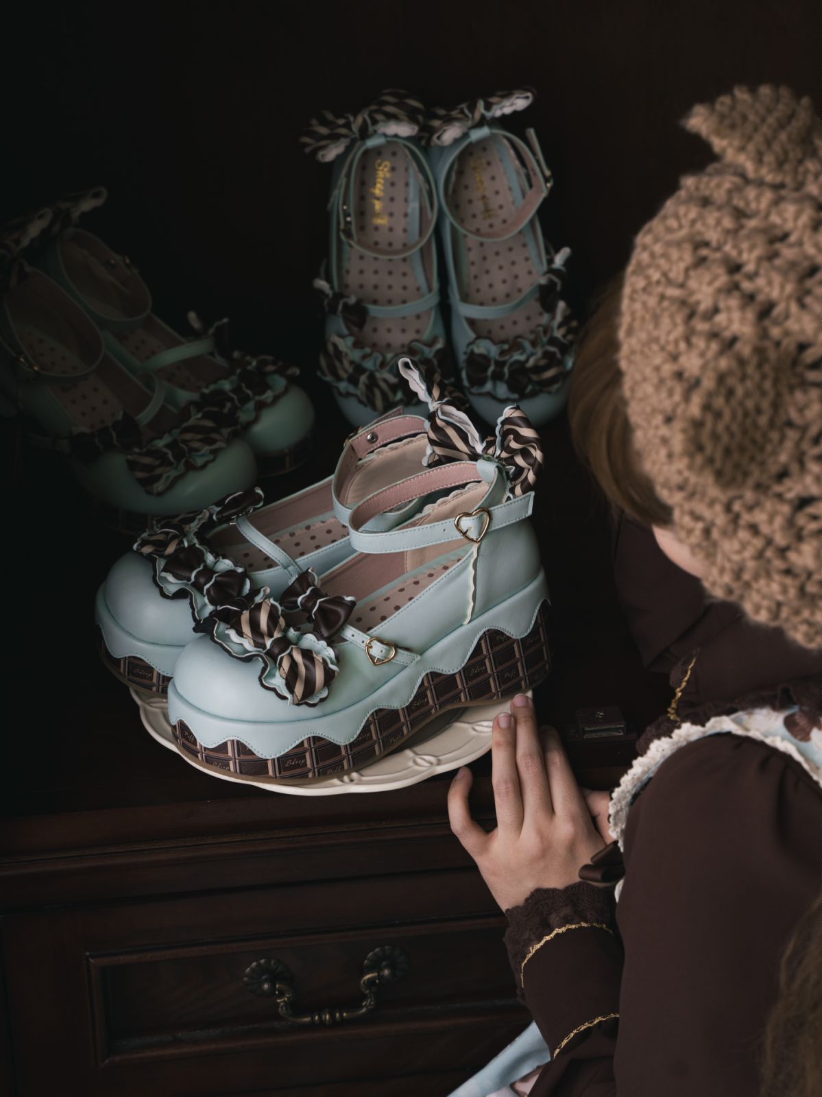 チョコレートケーキ ストラップシューズ(厚底)【Sheep Puff】 – Epetice