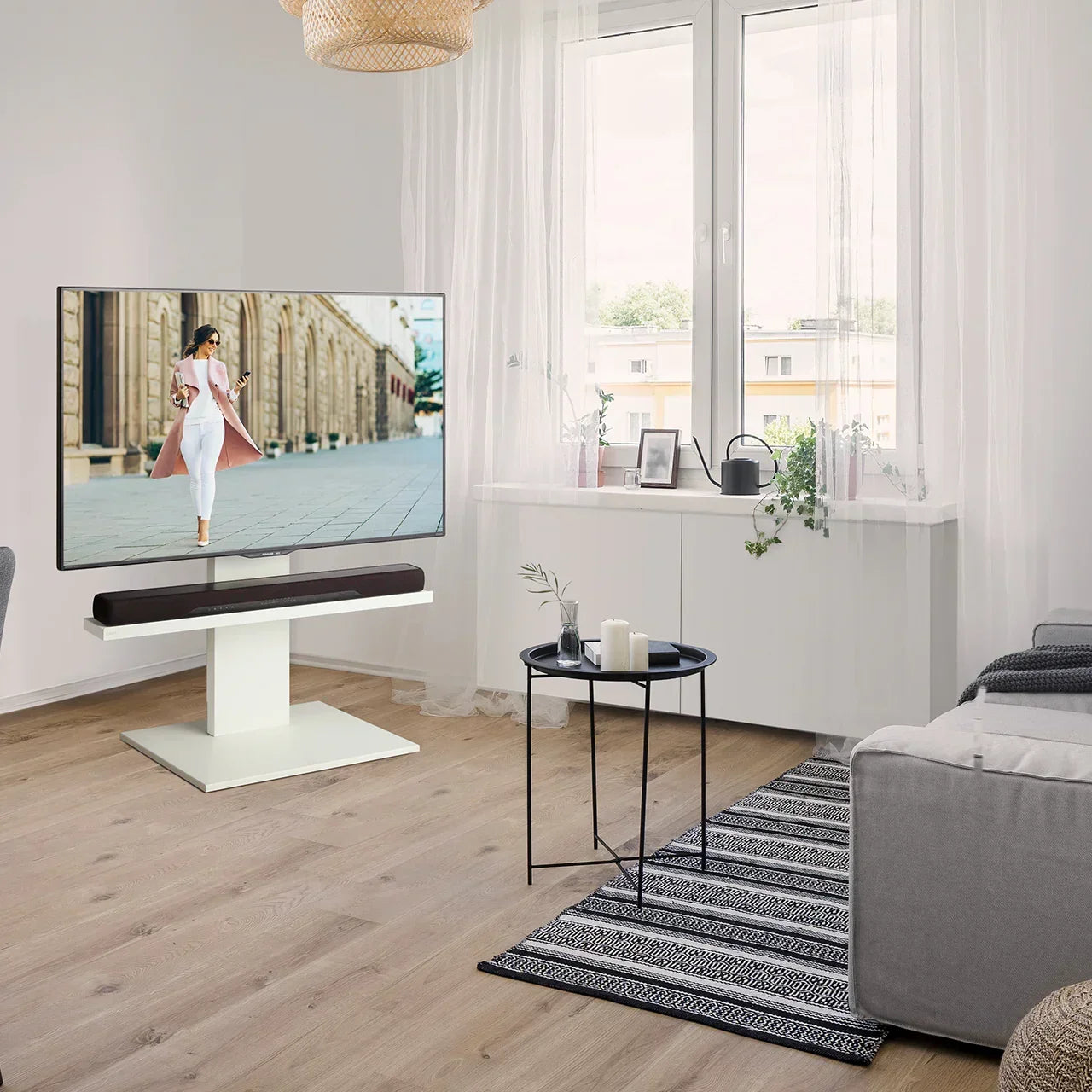 WALL INTERIOR TVSTAND V2 CASTER