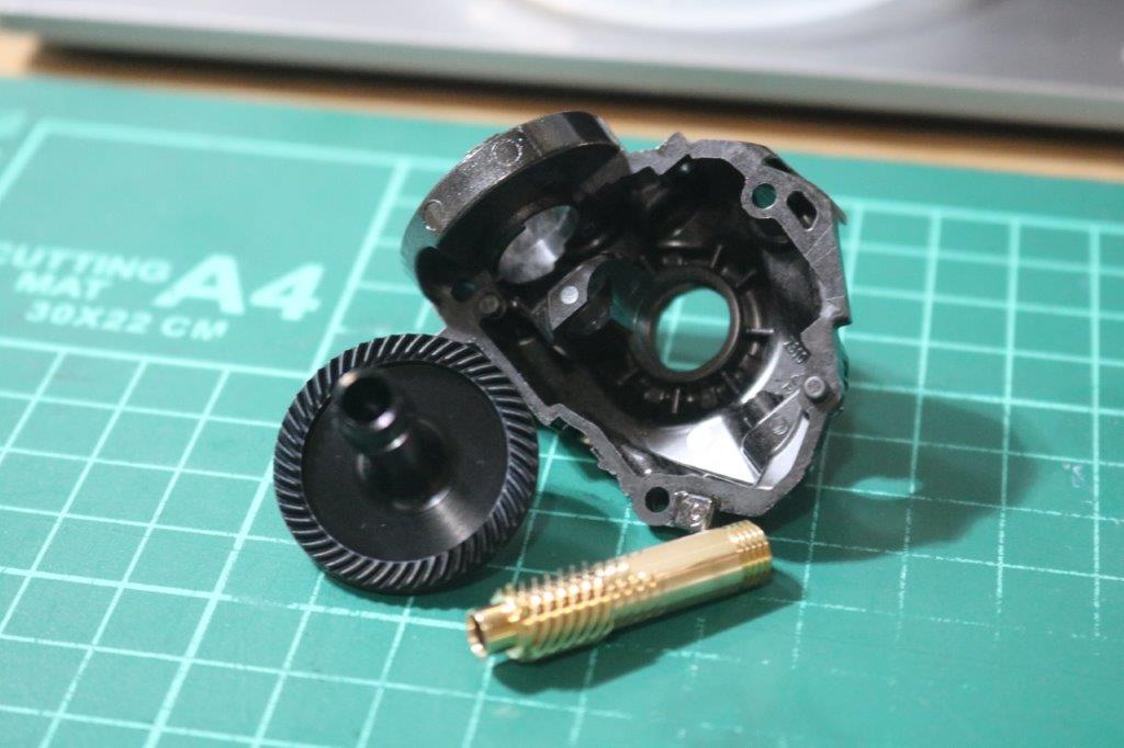 チューニング依頼 21コンプレックスXR C2000F4 HG ガタツキの調整＆軽