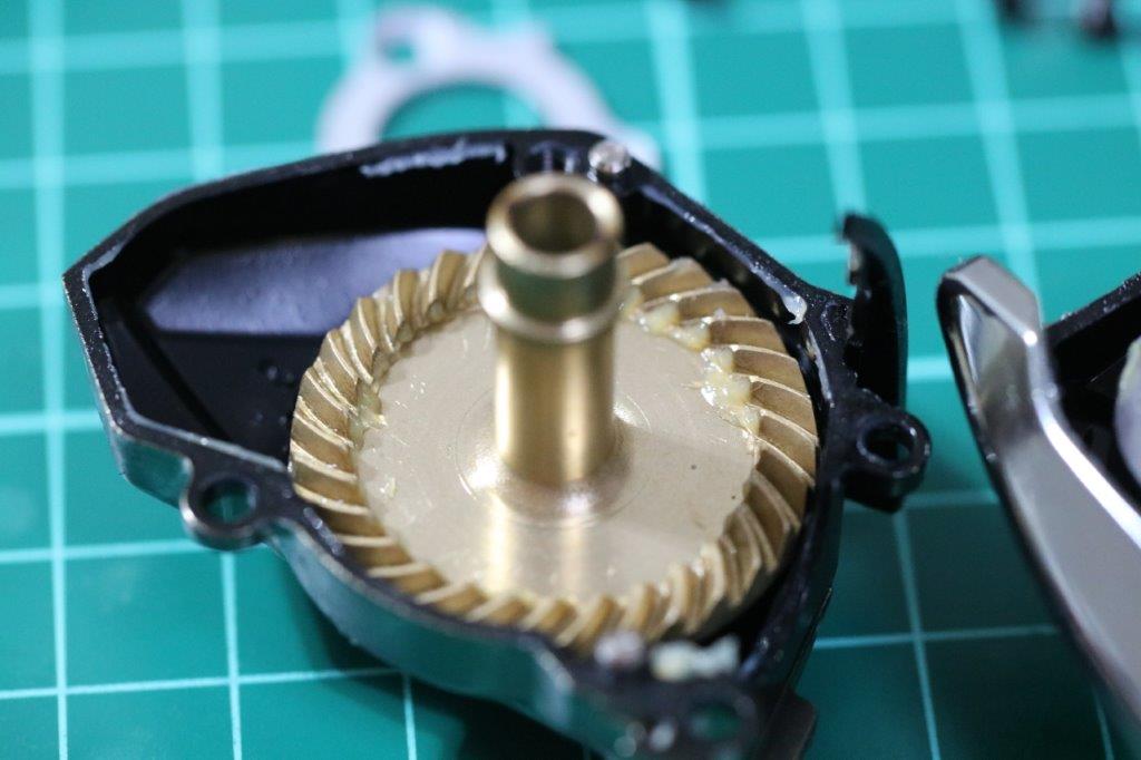 オーバーホール依頼 18ステラ C3000SDHHG ハイパーチューン | リール