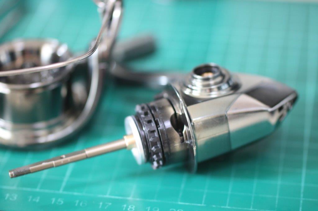 オーバーホール依頼 22ステラ C5000XG（前編） | リールカスタム・ラボ