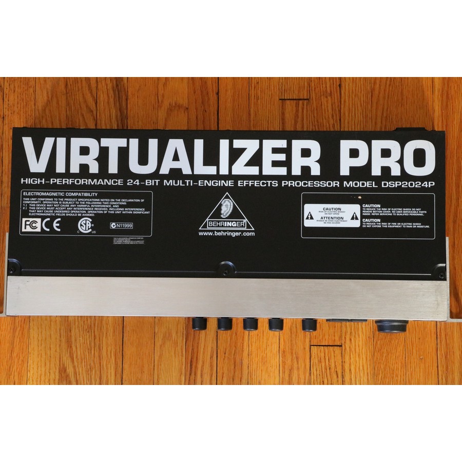 Behringer Virtualizer Pro DSP2024P Effects Processor 2007 – SOLD