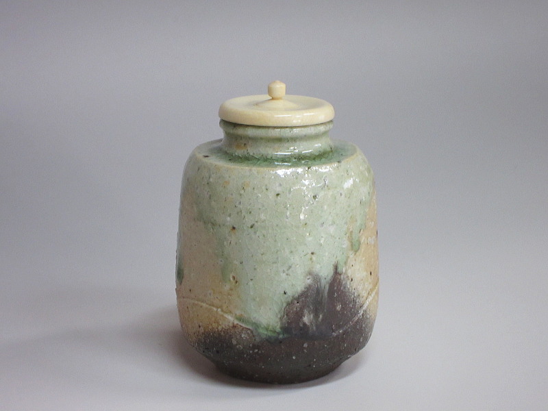 茶道具商(有)越中屋 伊賀茶入 谷本景造 共箱