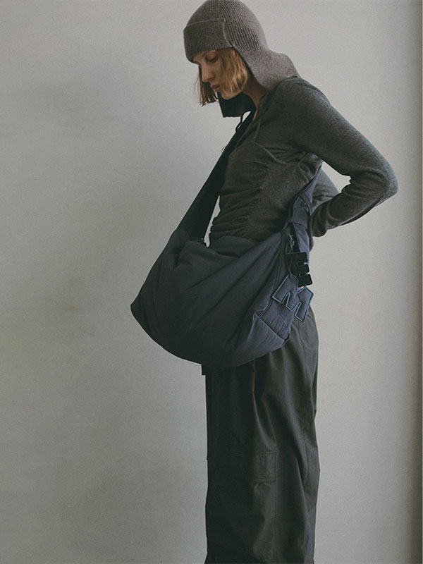 Marmot×ETRE TOKYO PERTEXパディングショルダーバック(F OFF WHITE