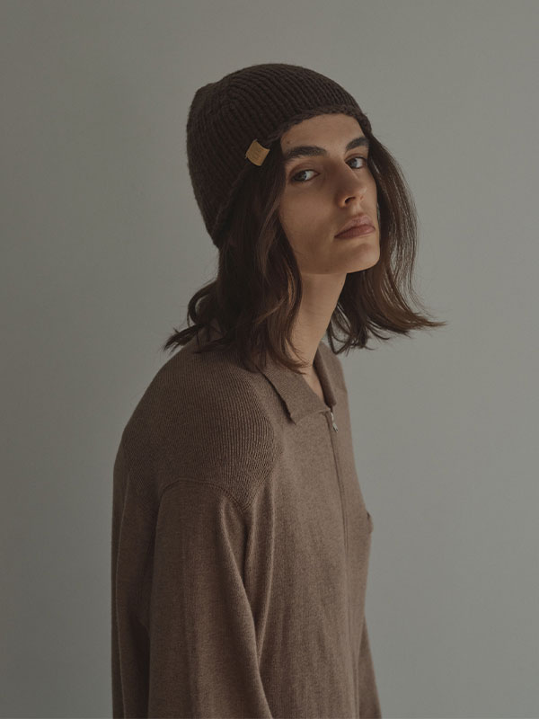 バルキーヤーンハンドニットキャップ(F WHITE): グッズ │ ETRE TOKYO