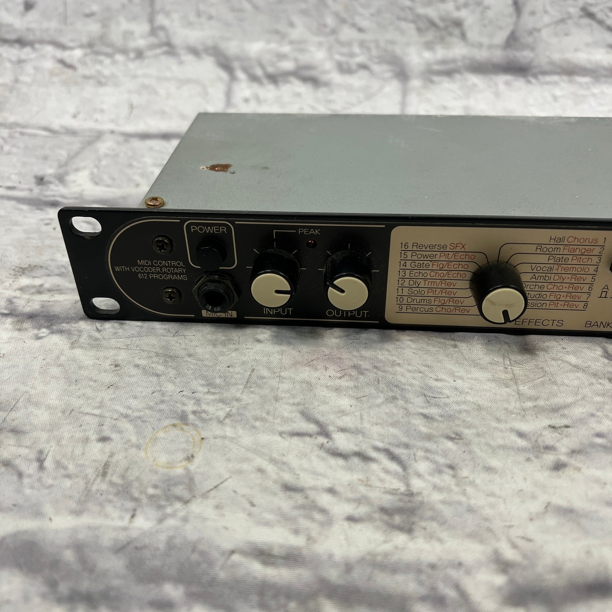 Zoom Studio 1204 Reverb Multieffects Rack Unit - Evolution Music