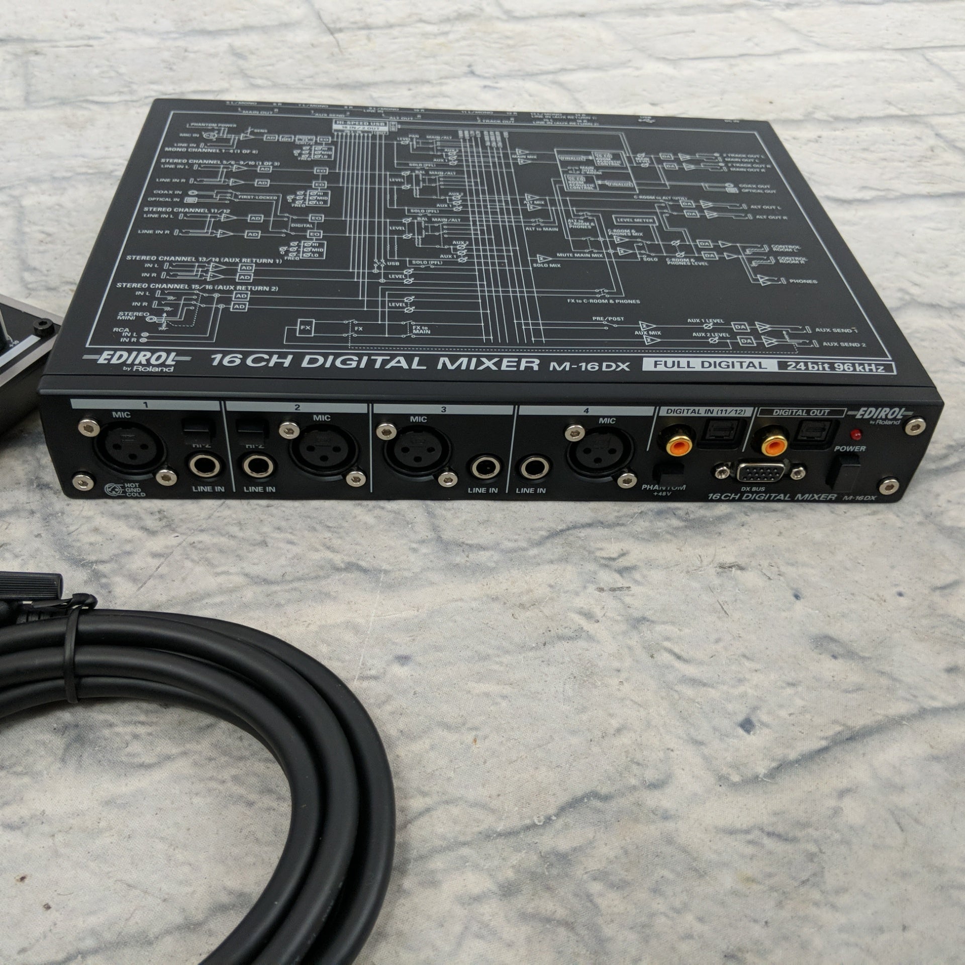 Roland Edirol M-16DX 16 Channel Mixer - Evolution Music