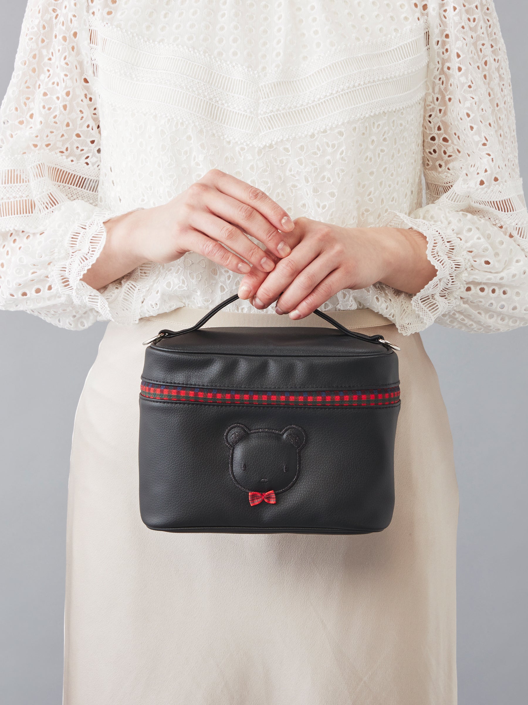 バニティバッグ | ファミリア公式サイト