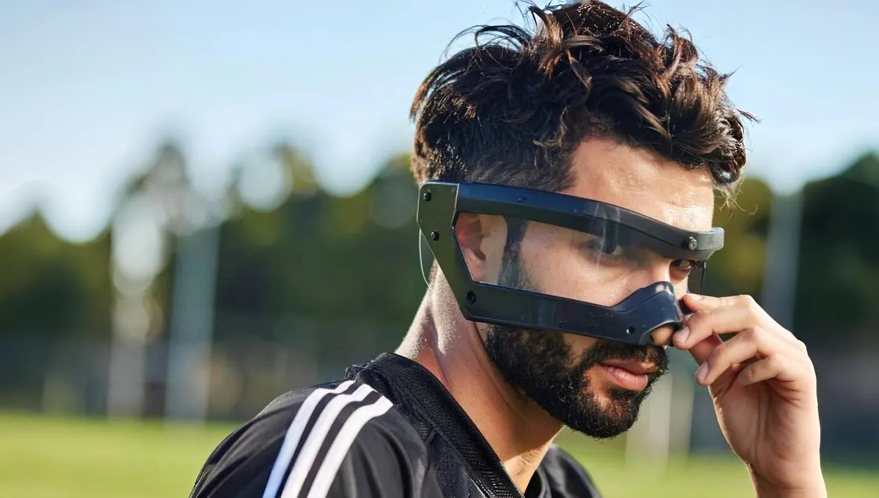 サッカー選手がフェイスガードを装着する理由とは - ENSPORTS fan