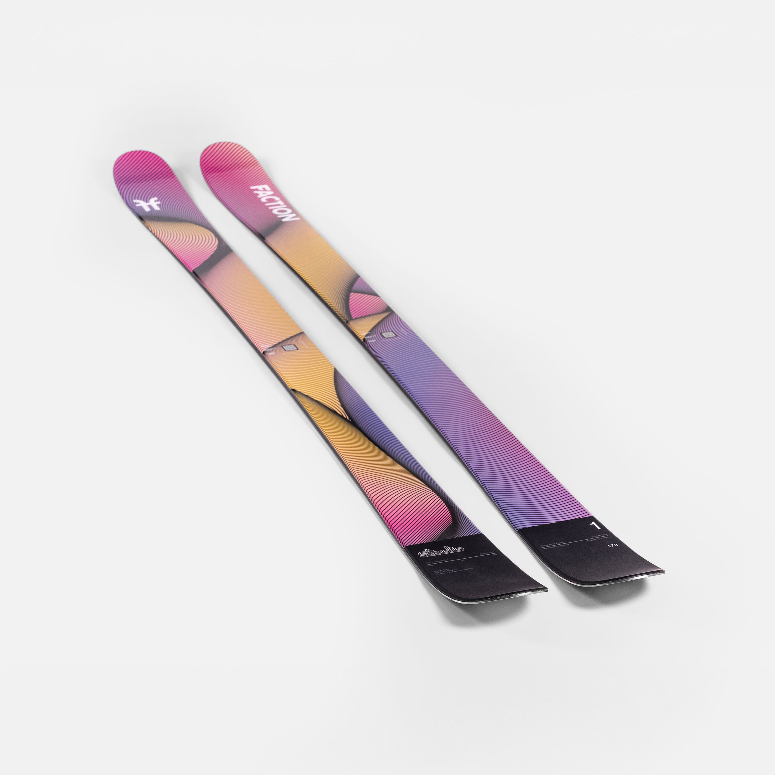 ファクションスタジオ 1 | 2026 パーク＆パイプ スキー – Faction Skis