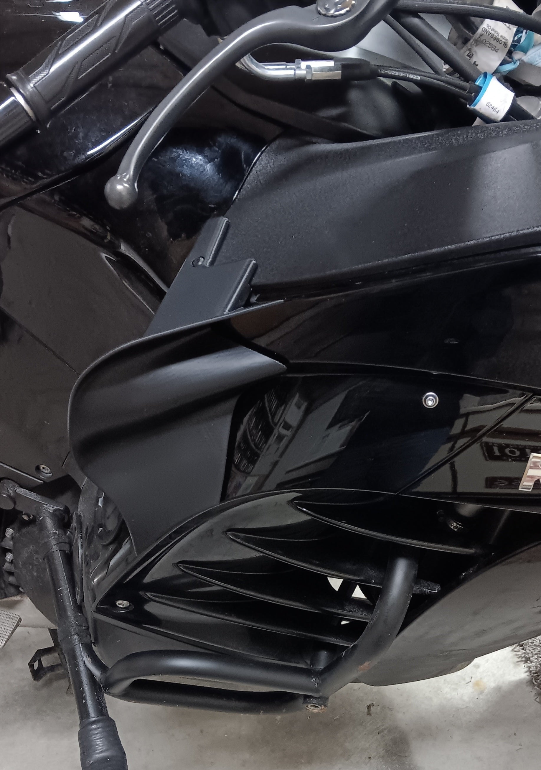 Kawasaki Concours 14 / GTR1400 side fairing extension