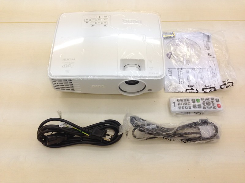 ✓ BenQ MS524プロジェクター HDMI対応リモコン箱付き高輝度映像機器