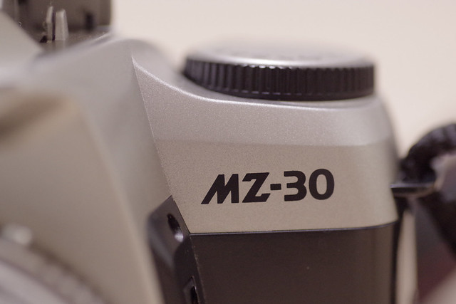 いろいろ拗らせてフィルムカメラ「PENTAX MZ-30」を入手する - コモログ