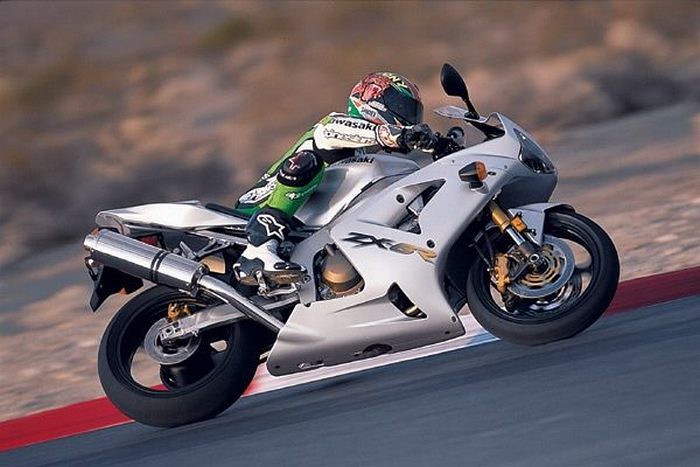 Kawasaki ZX-6R 636 2004 - Motorcycle specifications, reviews, photos