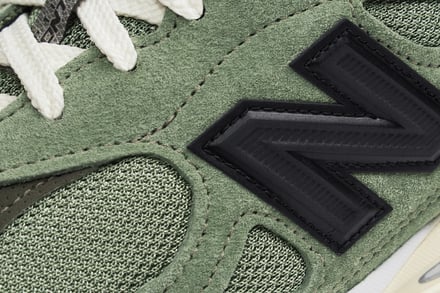 ニューバランス×JJJJound、オリーブカラーの「990v3」を発売