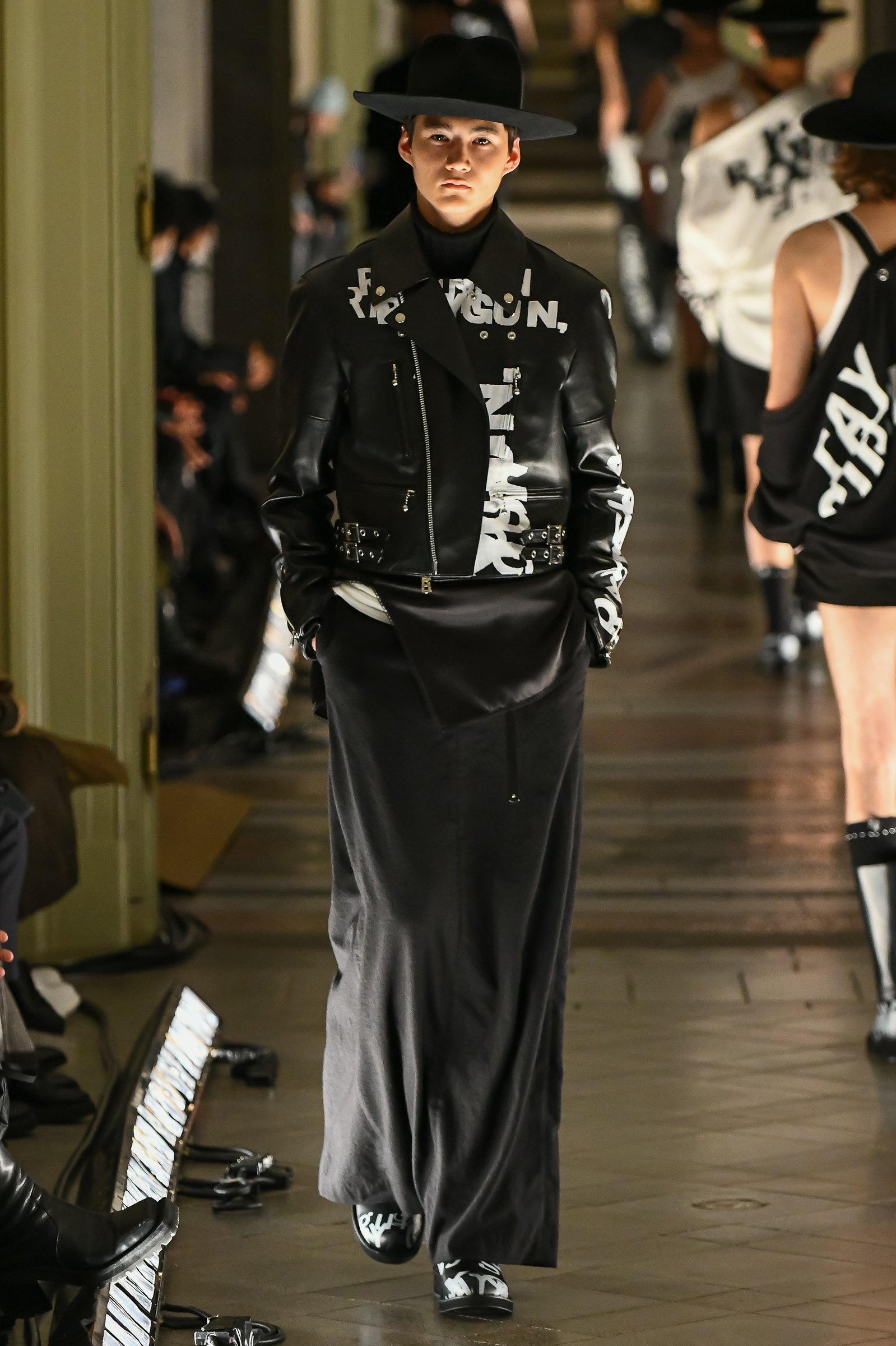 喪失感からの解放」タカヒロミヤシタザソロイスト 宮下貴裕が或る女性