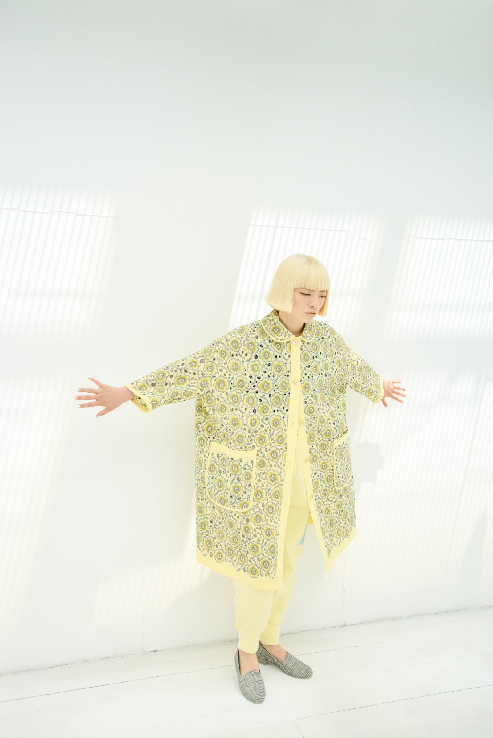 ミナ ペルホネン」26年春夏、森の妖精”トロール”をあしらった遊び心