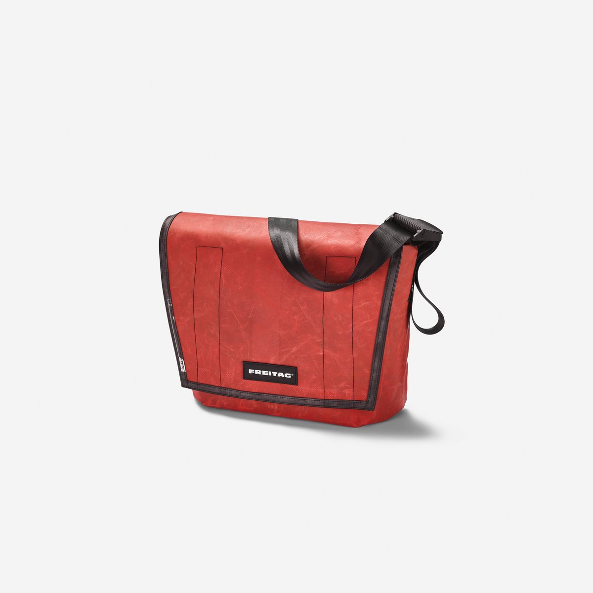 フライターグ」メッセンジャーバッグをカスタマイズできる新サービス開始