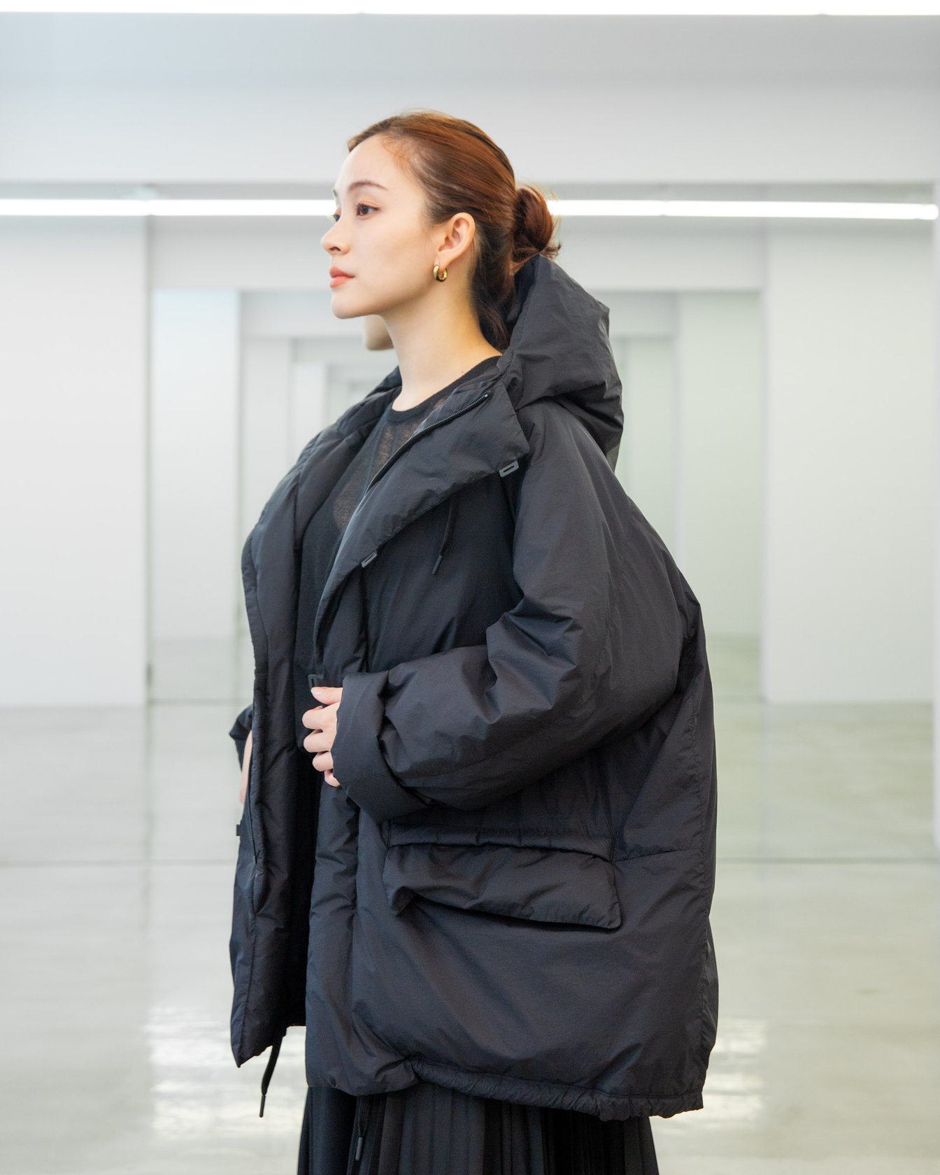 軽やかに品格を纏う、テアトラのダウンシリーズ「EVAPOD」とは？