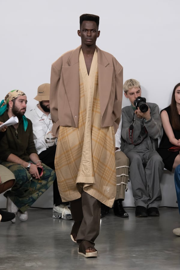 Hed Mayner 2020年春夏 | パリ | 画像23枚 - FASHIONSNAP