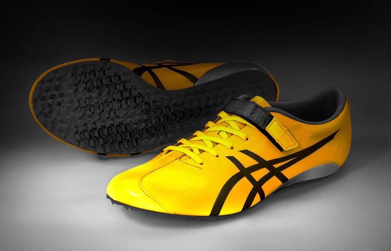 アシックスが陸上の桐生祥秀選手に新作シューズ提供、独自技術で