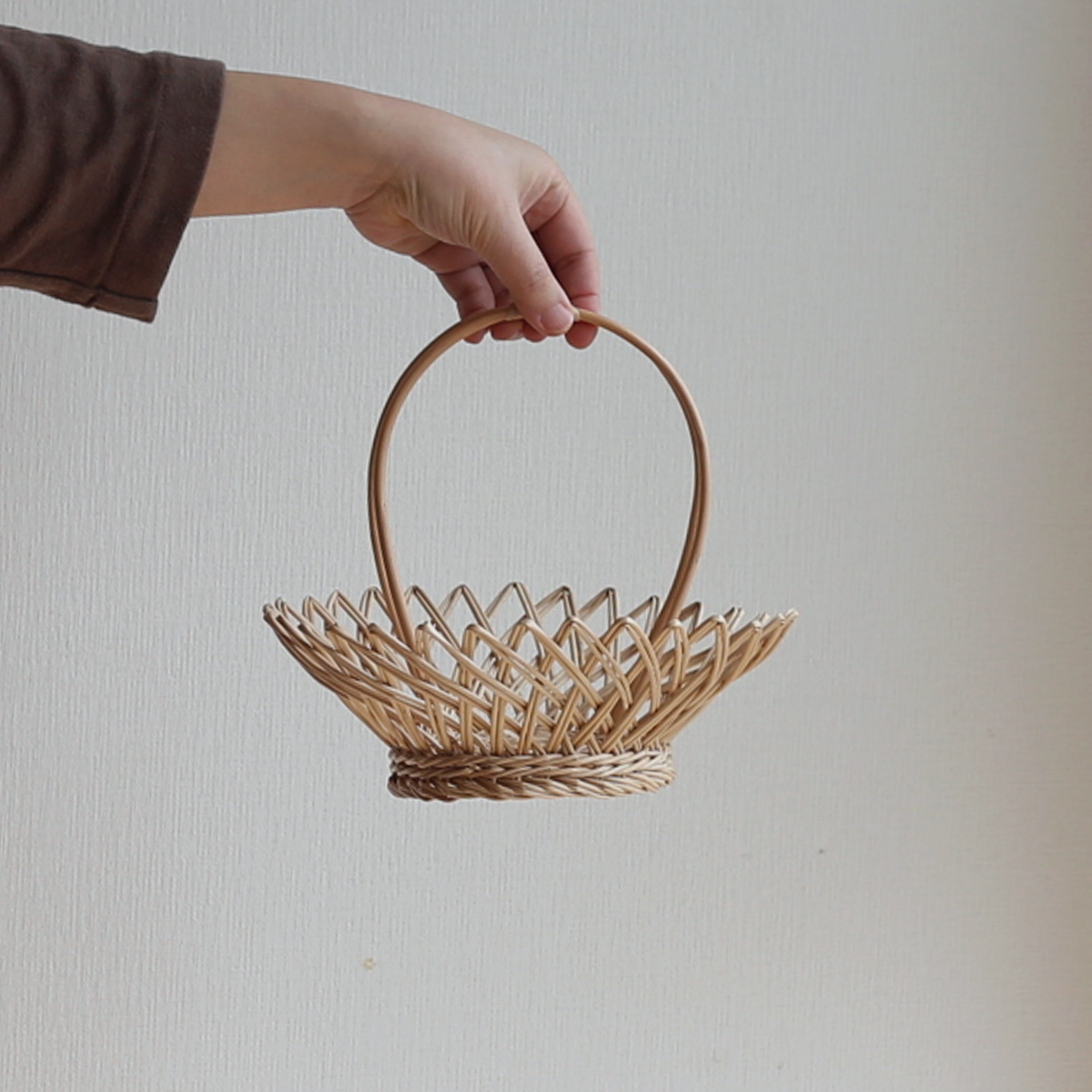 ラトビアのかごの通販｜ リトアニア様式の飾りかご｜FAVOR（手仕事・本