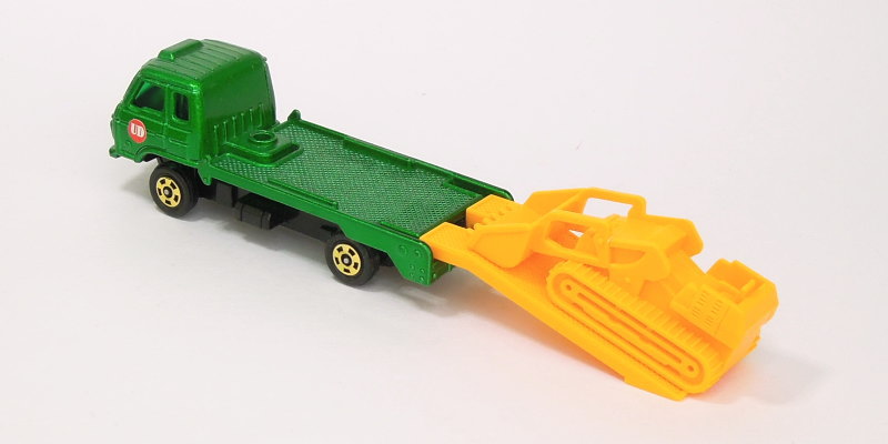 トミカ UDコンドル ブルドーザキャリア No.56-3 1984年10月発売 日本製