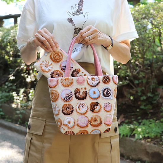 モグモグドーナツ フラットポーチS L/MOG-243168(ベージュ): LOVERARY