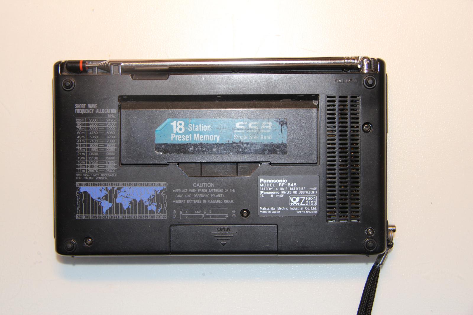 Ferdinand Keil | Repairing the Panasonic RF-B45 All Band Receiver