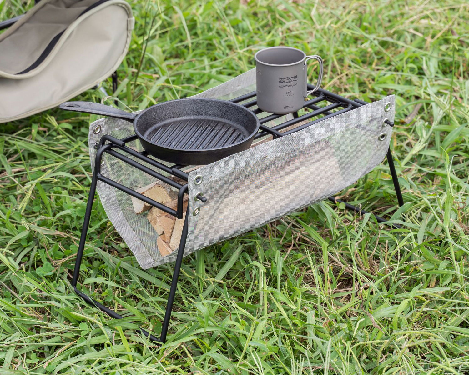 FIELDOOR（フィールドア） | アイアン焚火台