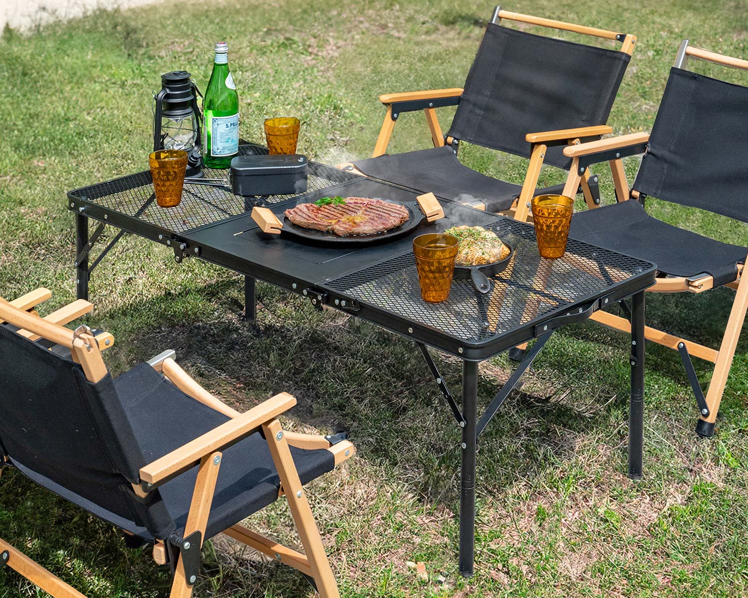 FIELDOOR（フィールドア） | 3つ折り収納式 パネルメッシュテーブル