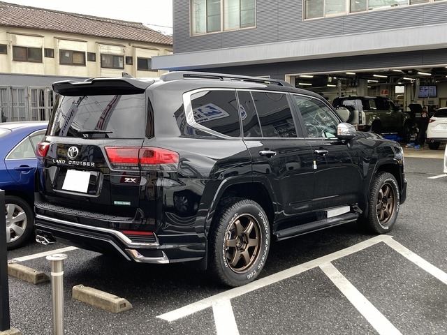 ランドクルーザー 300系 FJA300W | 装着ギャラリー | カーポートマルゼン