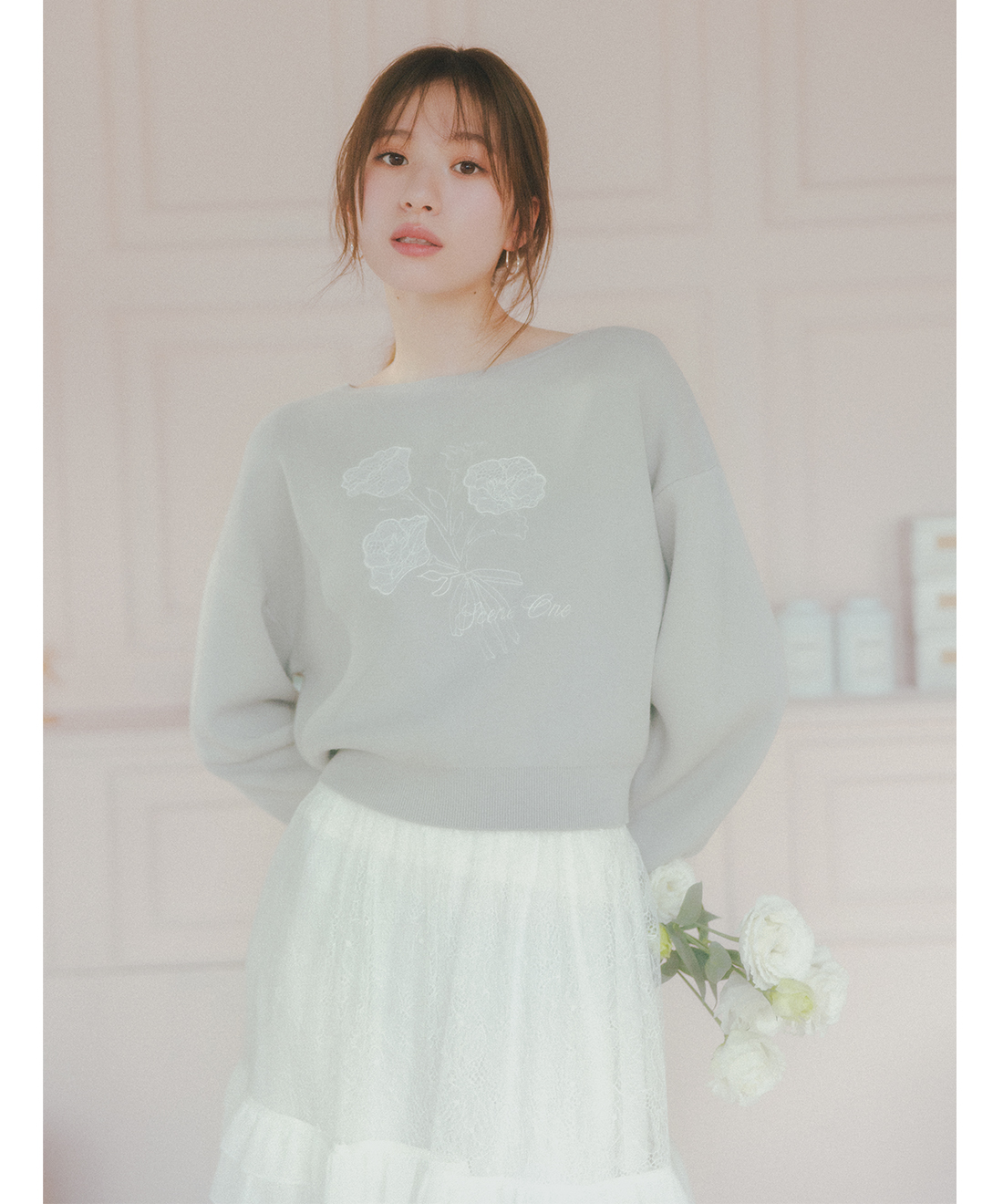 レース刺繍フラワーニット｜PETAL ONLINE（ペタルオンライン）