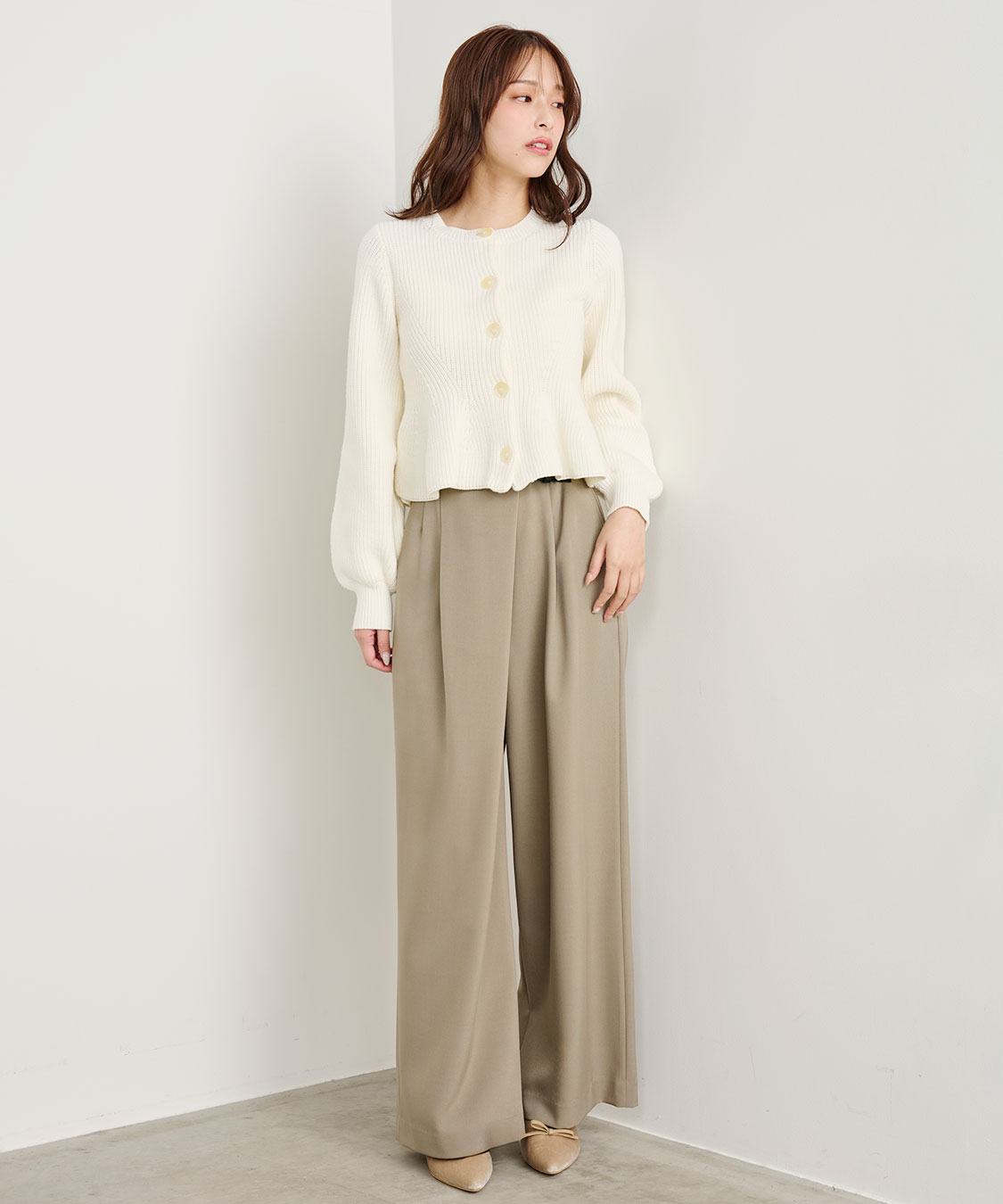 ペプラムボタンニット｜PETAL ONLINE（ペタルオンライン）