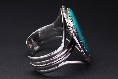 a1665 天然ビッグ ターコイズ バングル - シルバーアクセサリー専門店