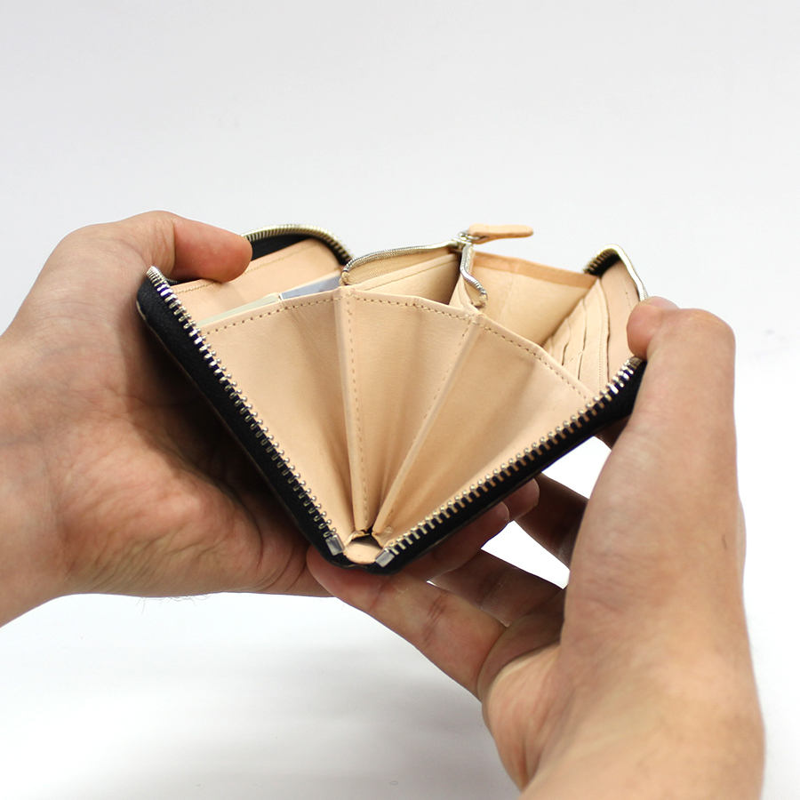 Hawk Feathers（ホークフェザーズ）】コードバン ラウンド長財布