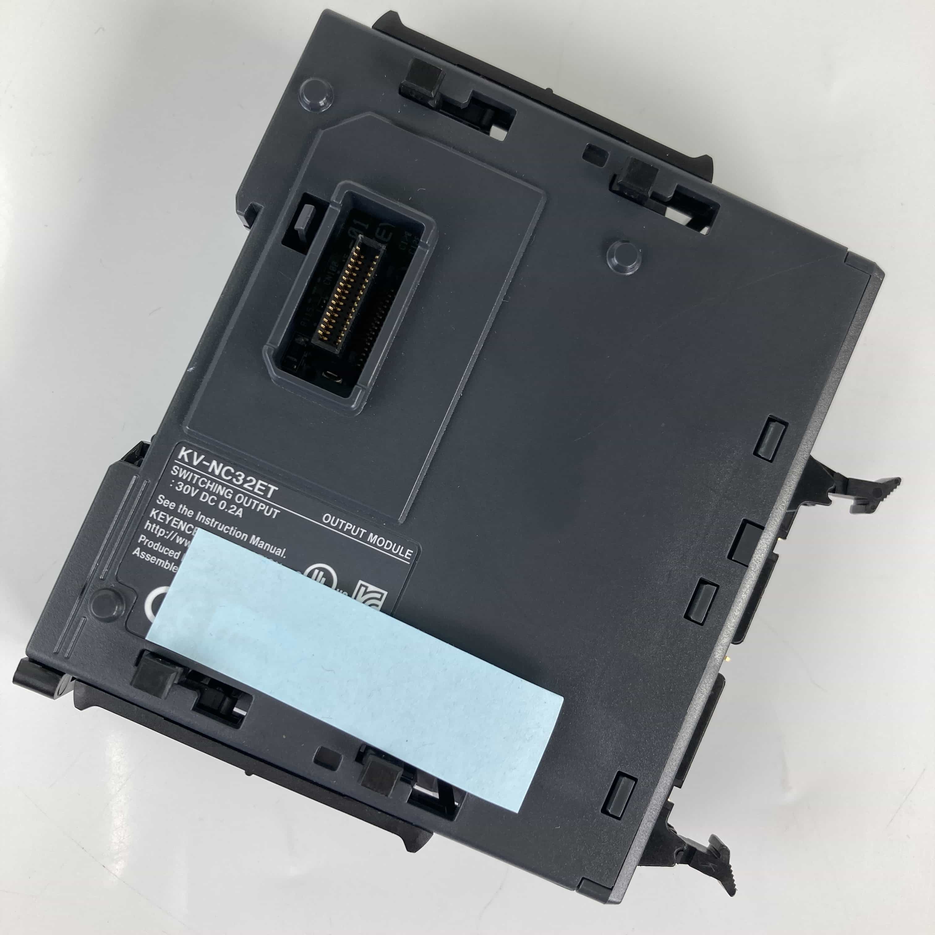 KV-NC32ET KV-8000 シリーズ 拡張出力ユニット 出力32点 トランジスタ