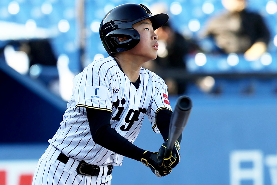 飛ばないバット”で本塁打量産 MVPも0発→3発…阪神Jr.打線を変えた数