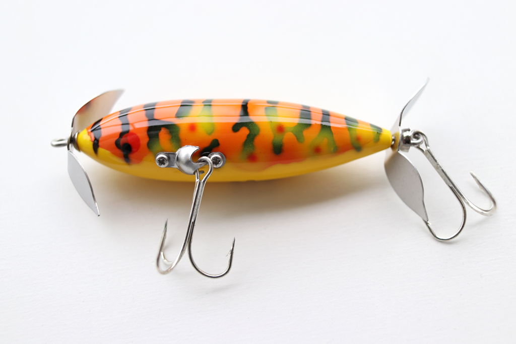 へドン「ウンデッド スプーク – スミス ファクトリー カラー」、入荷が