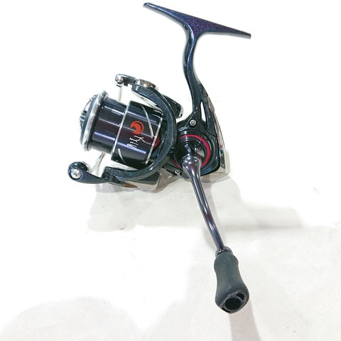 ダイワ 23エアリティ ST LT2000S-P