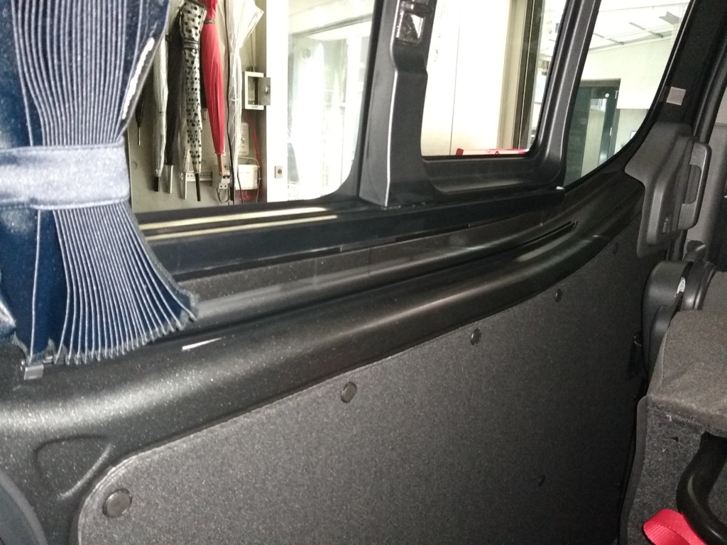 NV350 キャラバン 釣り車カスタム記録⑬ カーテン施工［カズ