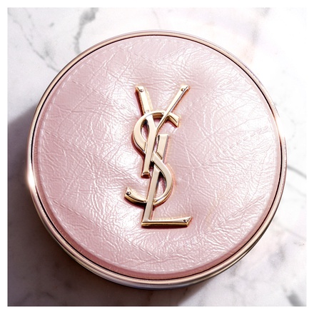 イヴ・サンローラン / ラディアント タッチ グロウパクト B20(限定