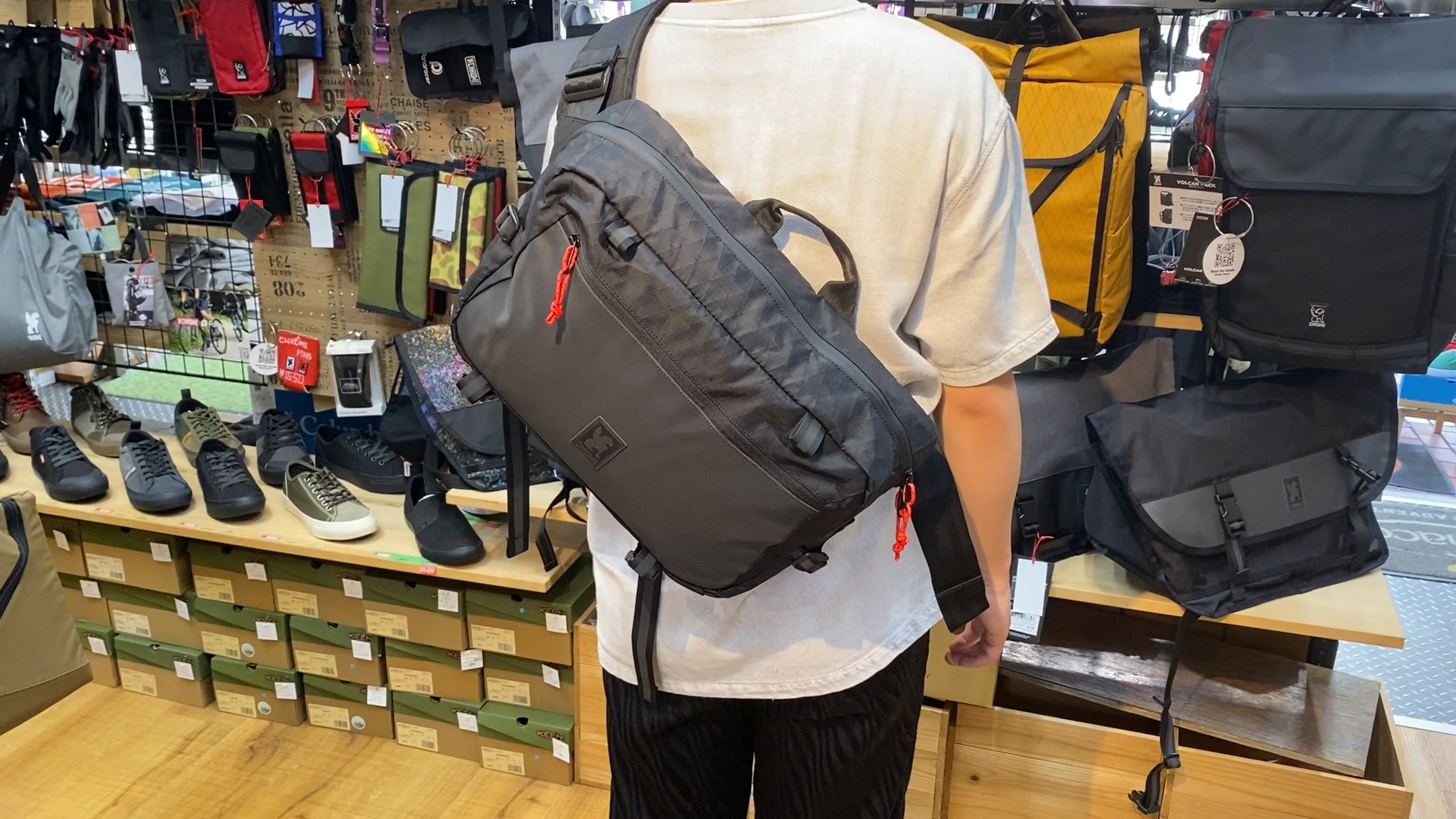 CHROMEの定番バッグ「KADET」がアップデート！「KADET MAX」を徹底紹介