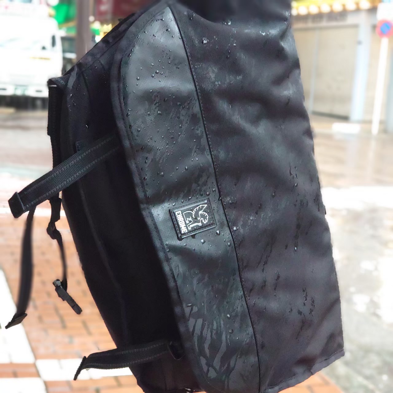 CHROMEの定番メッセンジャーバッグ「CTZ」がついにアップデート！新旧