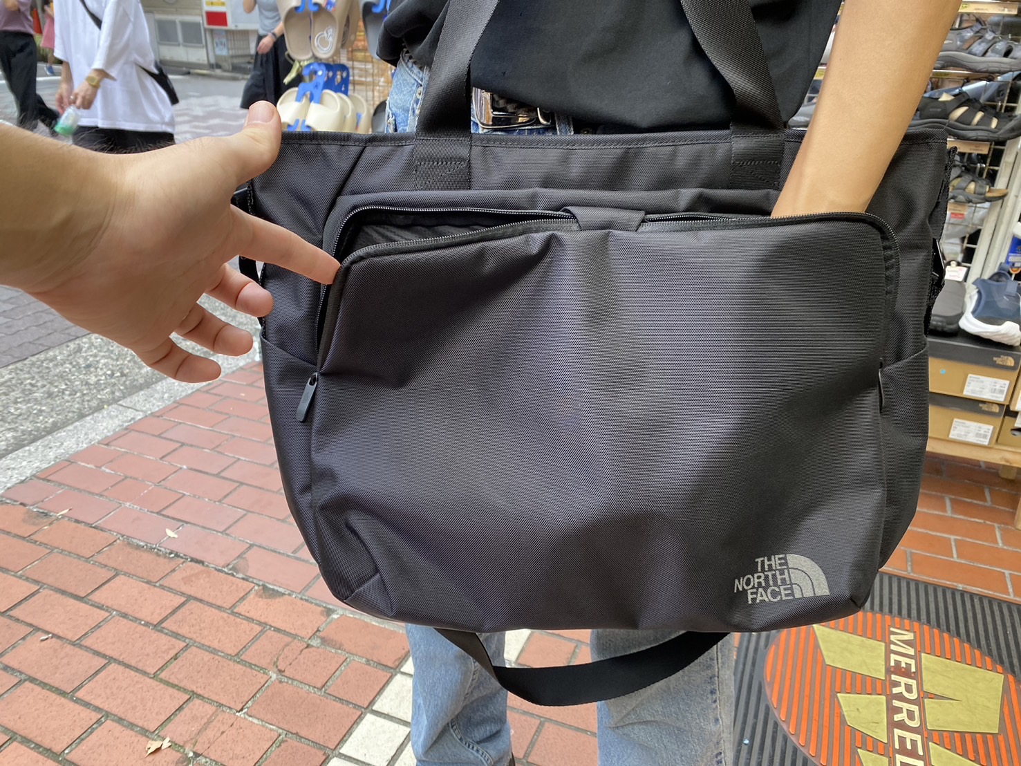 ノースフェイス定番シリーズに2024秋冬新モデル追加！「シャトルトート