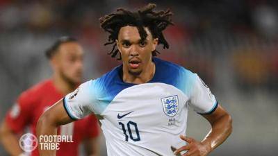 英レジェンド、背番号10番着用のアーノルドを絶賛「すべての中心にいた