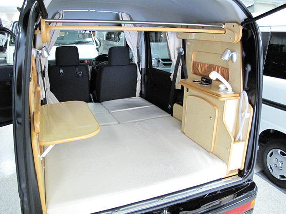 リノタクミ】フジカーズジャパンオリジナルキャンピングカー